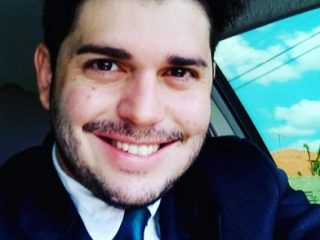 Orientado professor. Especialista Igor R. Leal de Carvalho. 