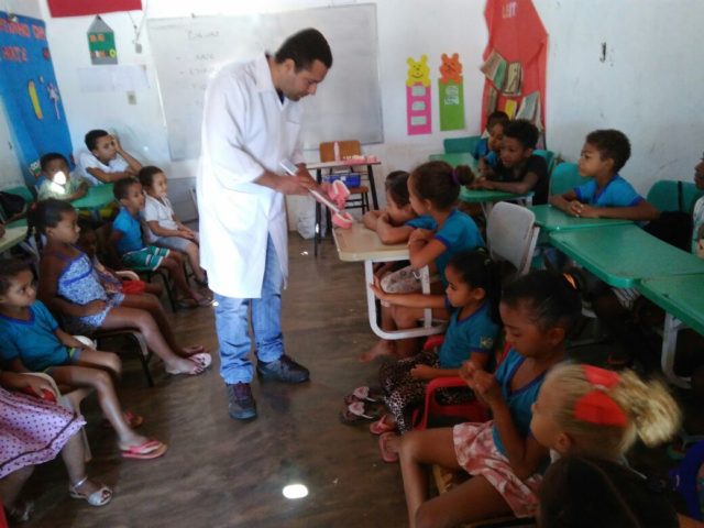 Prefeitura de Cajazeiras realiza palestras em escolas do município 1 03