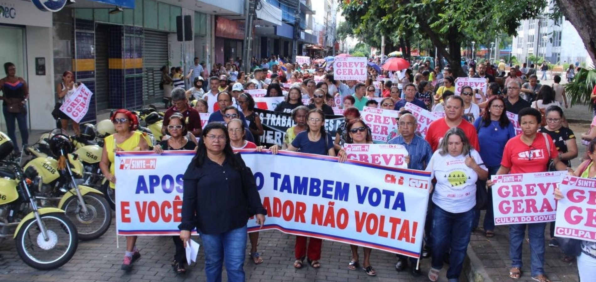 Professores da rede estadual entram em greve a partir de sexta 1 sinte pi realiza caminhada ate o karnak