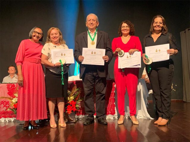 Hospital Regional Deolindo Couto recebe a Medalha do Mérito Visconde da Parnaíba