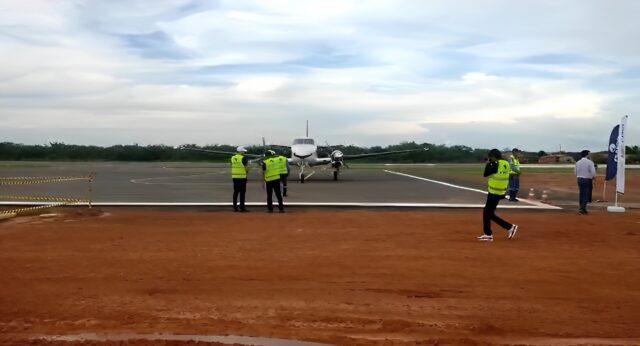 Via que dá acesso ao aeródromo de Oeiras (Foto: Oeiras em Foco)