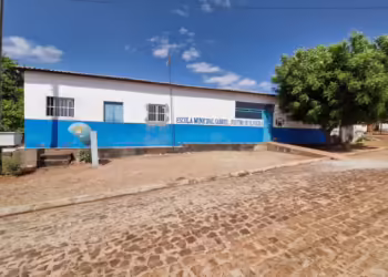 Alunos são obrigados a tirar a roupa após sumiço de R$ 65 em escola municipal no PI e servidoras são denunciadas — Foto: Reprodução