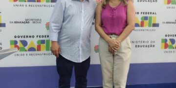 Tiel Sales (Prefeito de Tanque do Piauí) e Hérica Fernanda (Secretária Municipal de Educação de Tanque do Piauí