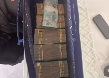 Vereador joga dinheiro pela janela antes de ser preso pela PF
