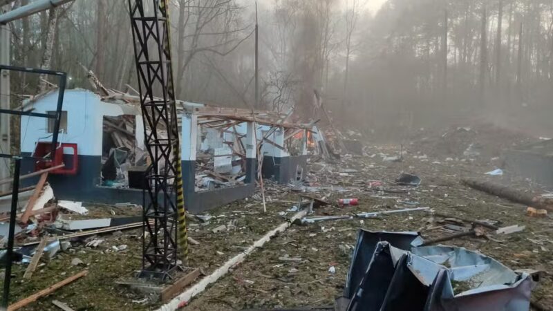 Explosão em fábrica de explosivos deixa feridos e desaparecidos na Grande Curitiba