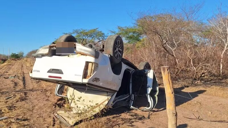 Homem morre em grave acidente no Sul do Piauí; bebê de um mês sobreviveu — Foto: PM-PI