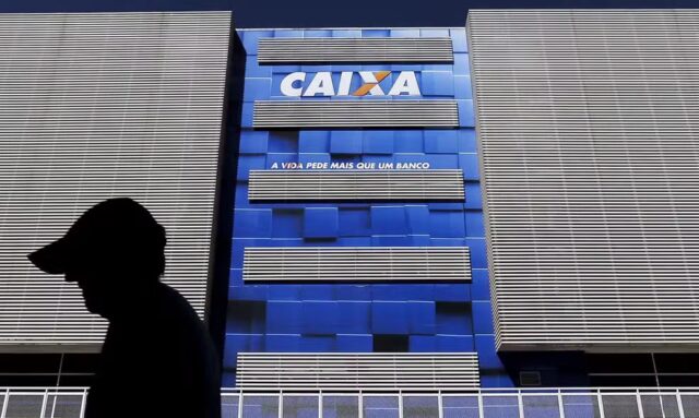 Caixa Econômica Federal fachada banco placa — Foto: Marcelo Camargo/Agência Brasil