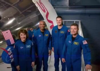 Quatro astronautas lideram missão que levará humanos de volta à Lua 4 14307136 360p 300k h264 2ch 128k 44100 aac 1770114243 frame at 1m37s
