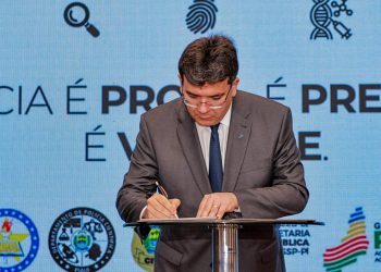 Piauí amplia quadro efetivo com nomeação de 137 novos servidores 2 Solenidade e nomeacao de novos peritos da Policia Civil 12