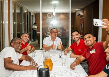 Vinícius Dias cumpre agenda em Oeiras e amplia diálogo com lideranças locais 3 WhatsApp Image 2026 06 19 at 09.56.47