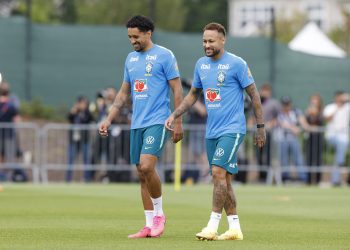 Brasil faz último ajuste com Neymar antes de confronto decisivo contra a Escócia 2 neymar2