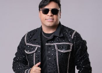 Producao de cabelo e make pra ensaio fotografico da Banda @collodemenina . E ai o que acharam e1783014397991
